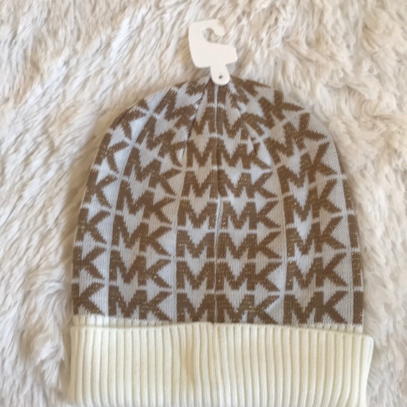 NWT Michael Kors Signature Beanie - Picture 4 of 5